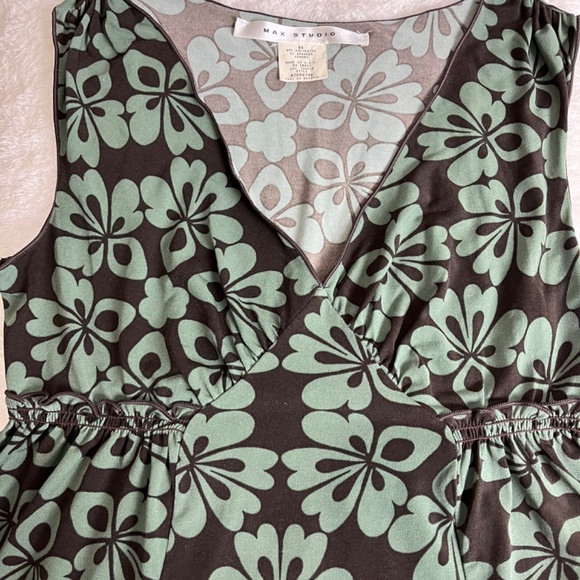 Max Studio Top - Picture 2 of 3